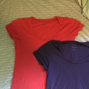 Bundle of two basic t-shirts